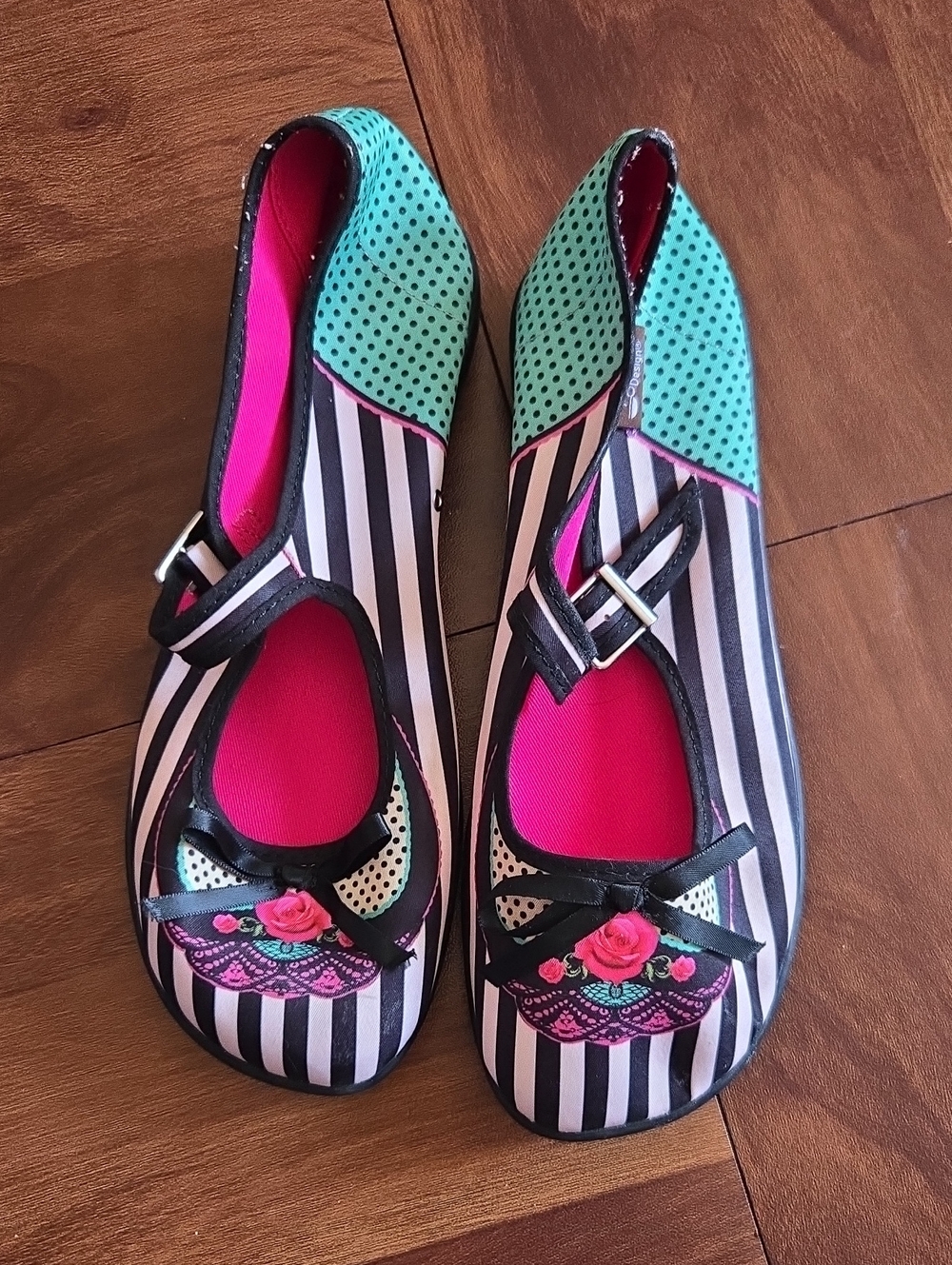 Hot Chocolate Design Women’s Pink and Turquoise Stripe Mary Jane Flats Sz 38/8